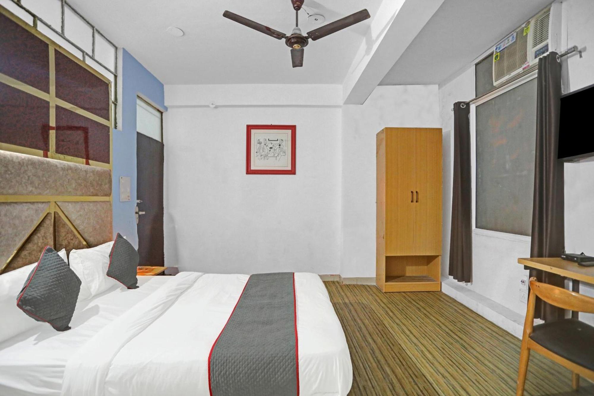 Hotel Collection O Jps Near Pvr Vikaspuri Delhi Exterior foto