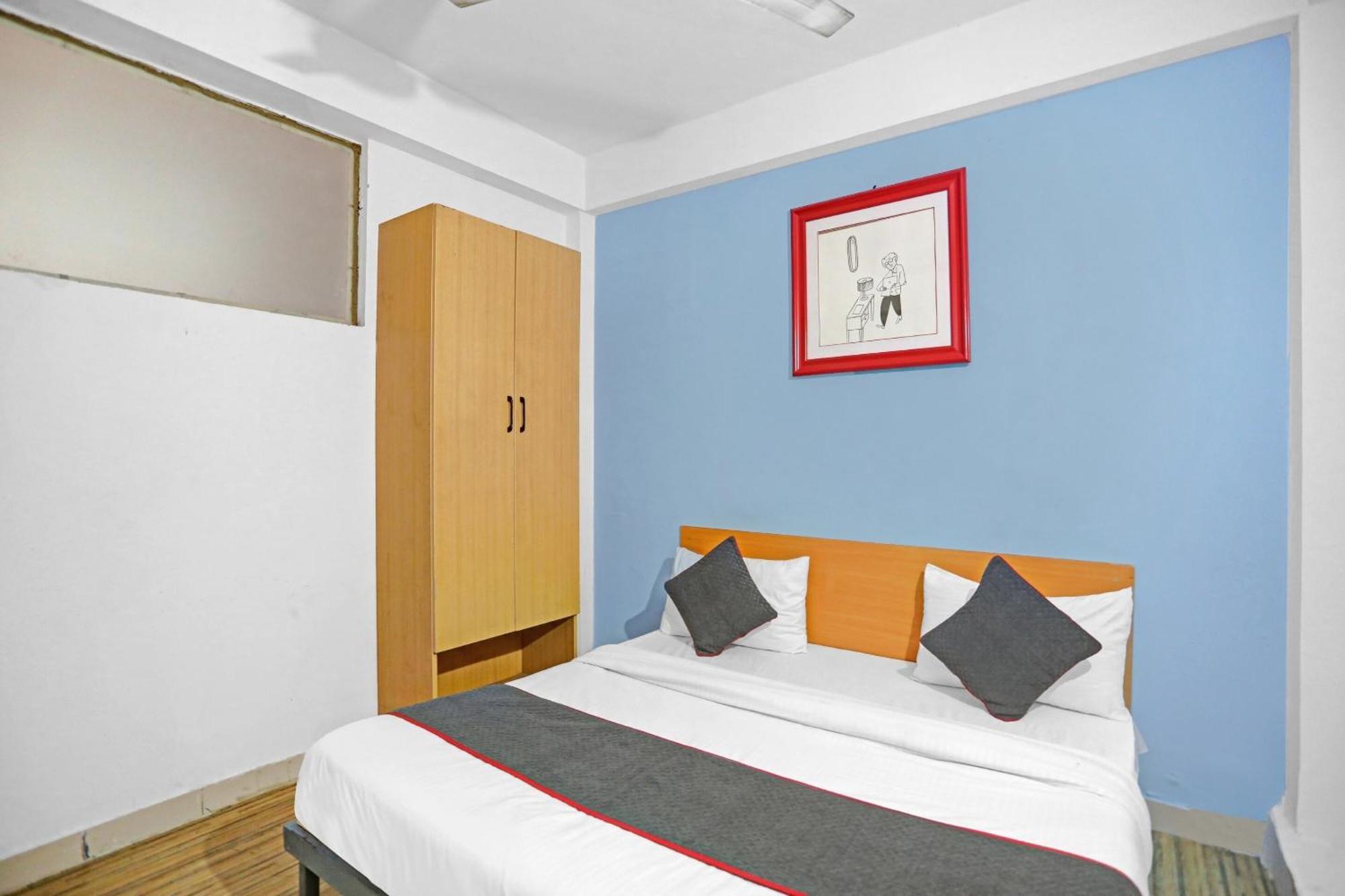 Hotel Collection O Jps Near Pvr Vikaspuri Delhi Exterior foto